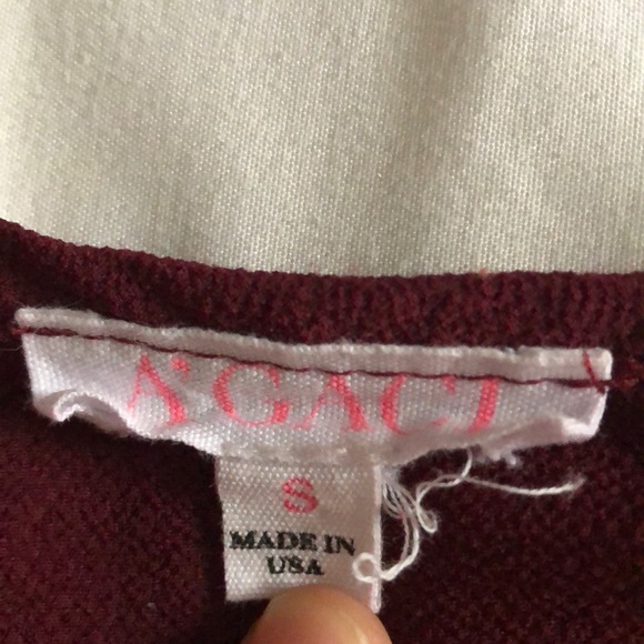 Red top - Picture 2 of 5